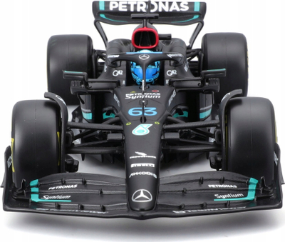 Maket makine Mercedes W14 Race 2023, shkalla 1:24, me pilot