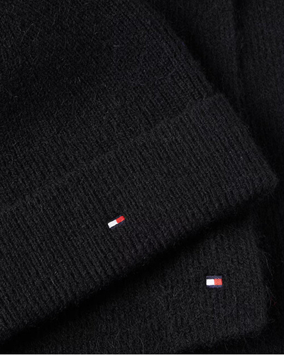 Set për femra Tommy Hilfiger, shall + kapele, i zi
