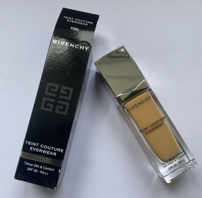 Fondatinë Givenchy Teint Couture Everwear, SPF 20, 30ml, nuancë 14