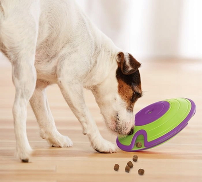 Lodër ushqimi për qen Outward Hound Green Spin N Eat, 2 kupa, jeshile