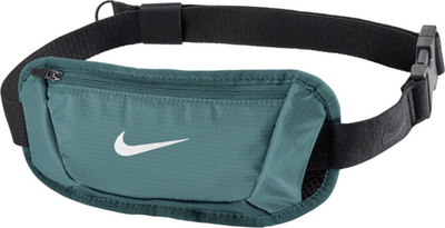 Çantë beli Nike Challenger 2.0 Small, xhep me zinxhir, rrip i rregullueshëm, e zezë