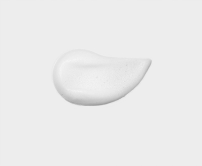 Пенка за чистење лице Silky Cleansing Foam, лесна текстура, нежно чистење, неутрална