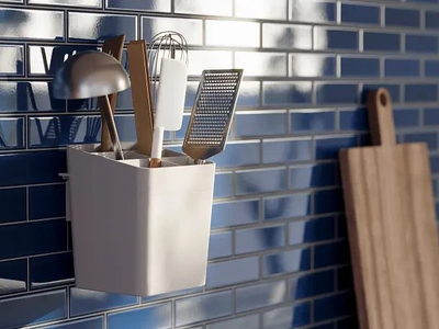Држач за кујнски садови Tesa KITCHEN, пластичен, со лепак, бел