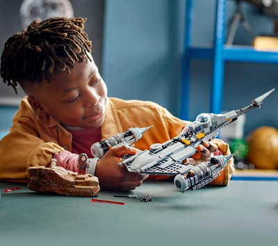 Set LEGO® Star Wars™ 75325 Mandalorian Fighter N-1
