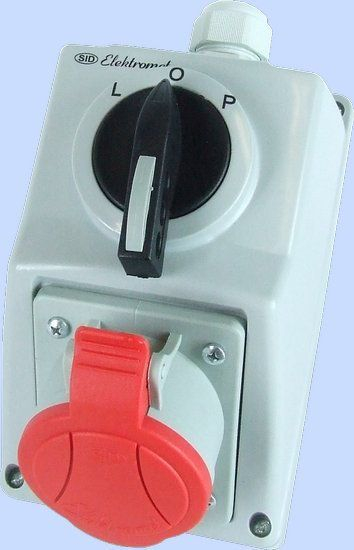 Prizë elektrike me ndërprerës Elektromet 974009, IP54, 32A