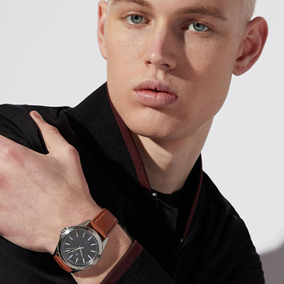 Orë dore Armani Exchange Drexler AX2635