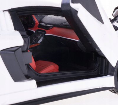 Maketi metalik Bburago Lamborghini Countach LPI 800-4, shkalla 1:24, dyer që hapen, i bardhë