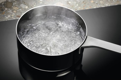 Plitë induksioni inkaso Electrolux EIV734, 68 cm, 4 zona, e zezë