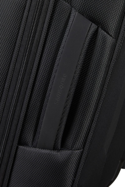 Valixhe Soft Me 4 Rrota Samsonite Respark Ngjyrë E Zezë