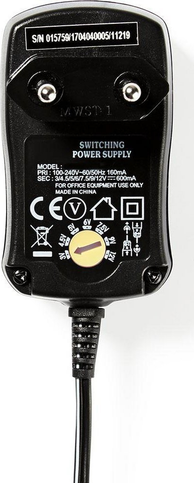 Adapter universal energjie Nedis, 7.2W, 3 12V DC, 6 konektorë
