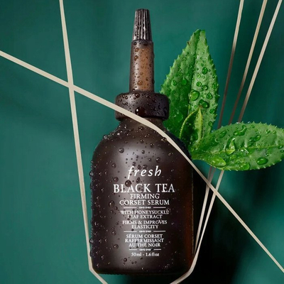 Серум за лице Fresh Black Tea Corset Serum Reform, за зацврстување, за зрела кожа