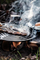 Rrjetë gize Petromax Cast Iron Stack Grate, për Dutch Oven, me tre këmbë