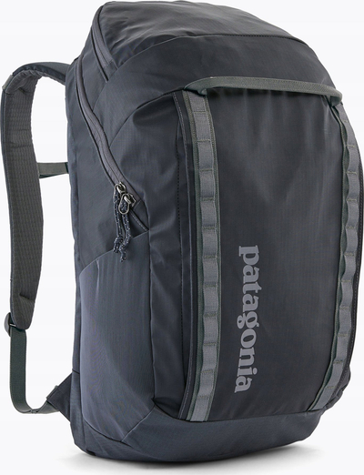 Çantë shpine Patagonia Black Hole Daypack 32L, me ndarje për laptop 15\", që nuk e ha moti, e zezë