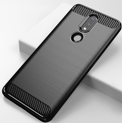 Mbrojtëse telefoni Hurtel Carbon Case Nokia 2.4, TPU i butë, me relief karboni, ngjyrë e zezë