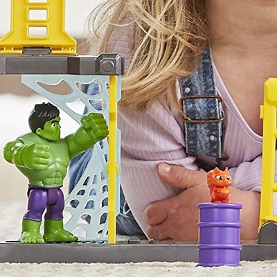 Сет игри Hasbro Marvel Spidey and His Amazing Friends Hulk’s Smash Yard, фигура Халк, над 3 години, повеќебоен