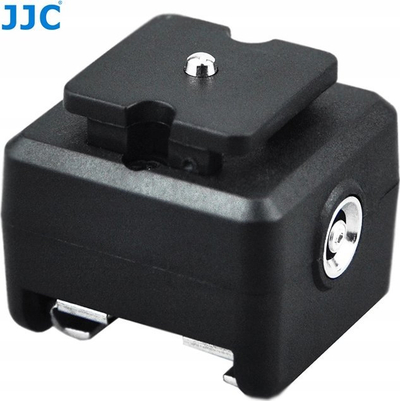 Adapter për blic JJC JSC-1, montim universal, plastikë e zezë
