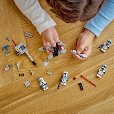 Set LEGO Star Wars 501st Clone Troopers 75345, Battle Pack, 4 minifigura, shumëngjyrëshe