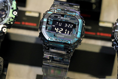 Orë digjitale Casio G-SHOCK DW-5600NN-1ER (322), e kaltër