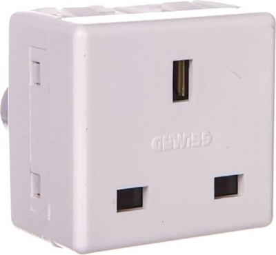 Prizë murale Gewiss GW20208, 13A British Standard, me kapak, e bardhë