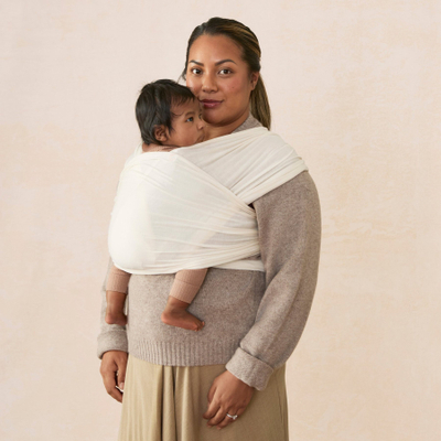Maramë mbajtëse Ergobaby Aura Sustainable Knit, material i lehtë Tencel, krem