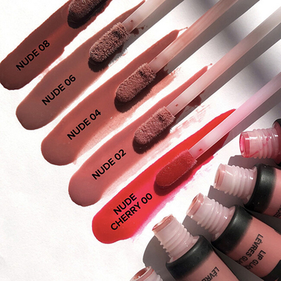 Shkëlqyes për buzë Nudestix
