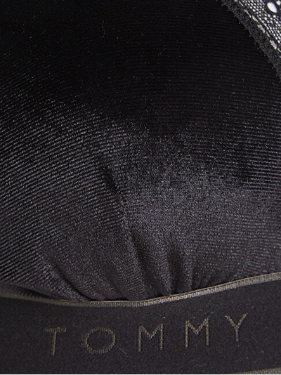 Sytjena Tommy Hilfiger, të zeza