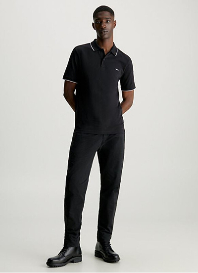 Maicë për meshkuj Calvin Klein Slim Fit, e zezë