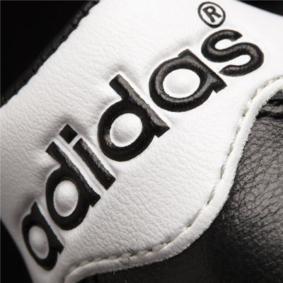 Atlete Adidas Kaiser (033201), nr.40, të zeza