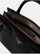 Çantë dore Guess Serenova HWZG80 91060, për femra, e zezë