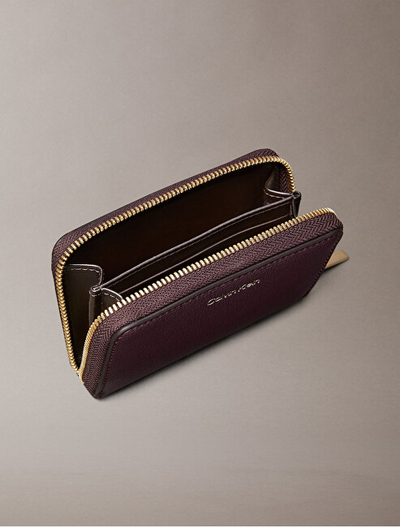 Kuletë për femra Calvin Klein, burgundy