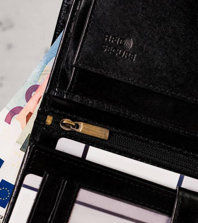 Паричник за мажи Петерсон, природна кожа, RFID, црн