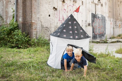 Çadër loje BuitenSpeel Pirate Tent, për kalamaj 3+, me piratë, bardh e zi