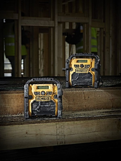 DEWALT DCR019-QW XR Li-Ion Компактно FM/AM Радио