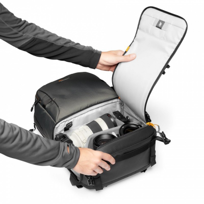 Çantë LowePro Fastpack BP 250 AW III