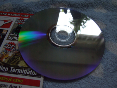 Revistë me DVD Komputer Świat GRY nr 3/2011, lojëra PC, shumë tituj, shumëngjyrëshe