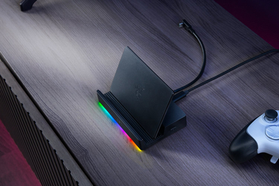 Док станица за гејминг Razer RC21-02310100 R3M1, HDMI USB Ethernet, Chroma RGB, црна