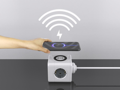 Prizë zgjatuese Microconnect Power Cube, karikim wireless, porta USB, e bardhë
