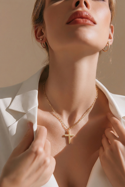 Varëse Gold me Kryq Elegant