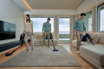Fshesë me korrent vertikale Hoover HF610HX 011, pa kabllo, 40 min, 0.7L, e zezë