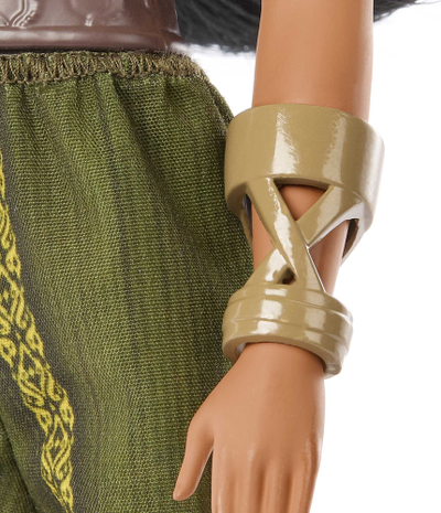 Kukull Disney Princess Raya Fashion Doll, me aksesorë, flokë të zinj