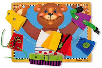 Дрвена играчка Melissa &amp; Doug Basic Dressing, едукативна табла, разноцветна