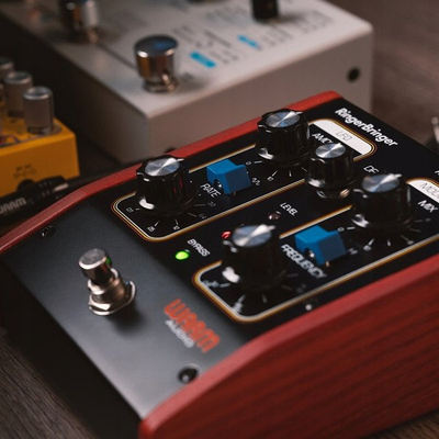Pedal efekti Warm Audio RingerBringer 2024, ring modulator analog, për kitarë dhe sintezator, i zi
