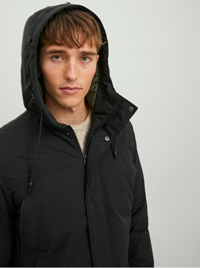 Xhaketë Jack&Jones JJWINNER, e zezë