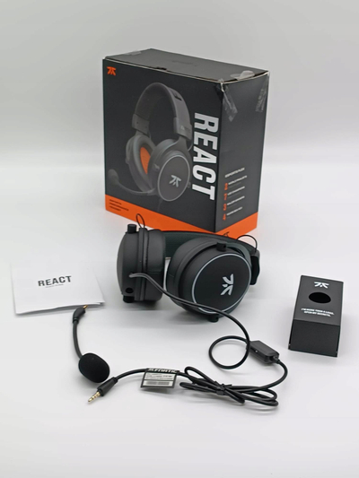 Kufje gaming Fnatic React, me kabllo, me mikrofon, të zeza