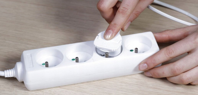 Prizë njëfishe me USB Plastrol R-1CA/B, 16A 3680W, 230V, bardh gri