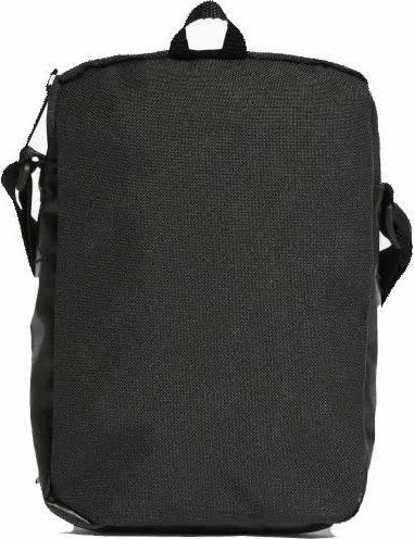 Çantë shpatulle adidas Essentials Training HT4752, me rrip që e rregullon vetë, me logo të madhe, e zezë
