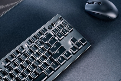 Гејминг тастатура Razer DeathStalker V2 Pro Tenkeyless, безжична, низок профил, со RGB осветлување, црна