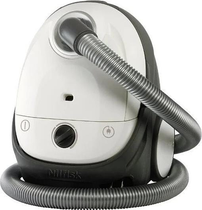 Fshesë me korrent Nilfisk One WB10P05A-HB15, 750W, rezervuar 3L me qese, e bardhë gri