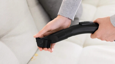 Fshesë me korrent Bosch Serie 2 Cleann’n BGC05AAA1, 4.5kg, depozitë pluhuri L, gri