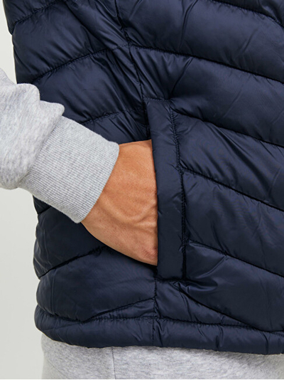 Jelek Jack&Jones 12211790 Navy Blazer Detail:TRUE RED BLOCKING